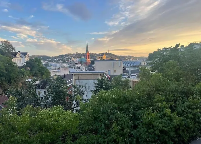 Stilfull Leilighet I Arendal Sentrum Med 3 Soverom Og Parkering
